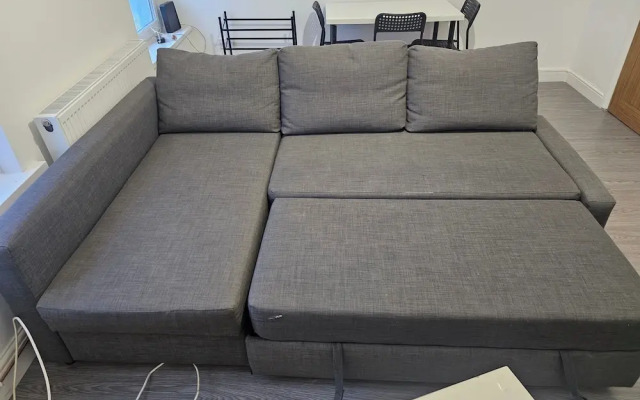Cardiff City Apartment - Modern & Cozy