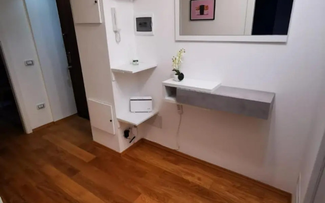 Amio Apartment - Next To M5 Ca Granda