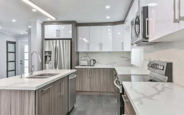 QuickStay - Classy 5brm House in Vaughan