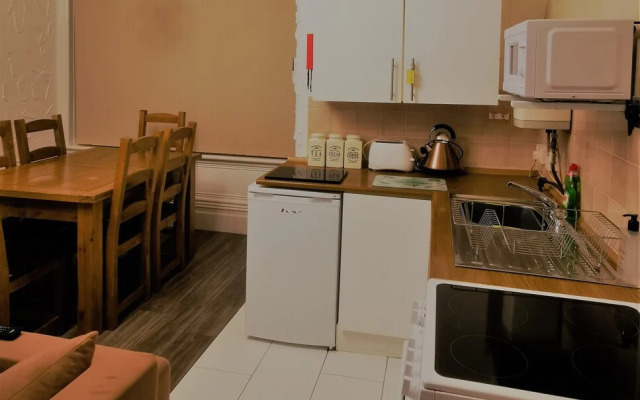 Immaculate 1-bed Apartment in Blackpool - Sleeps 5