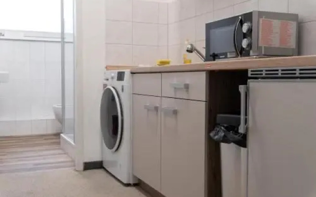 Monteurwohnung - Hostel - Zimmer - Hotel easy