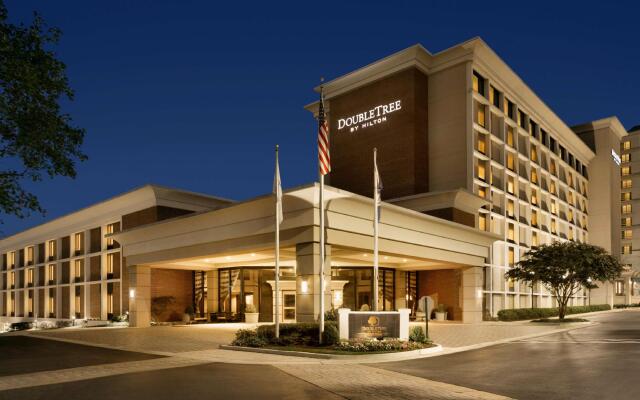 Doubletree by Hilton McLean Tysons