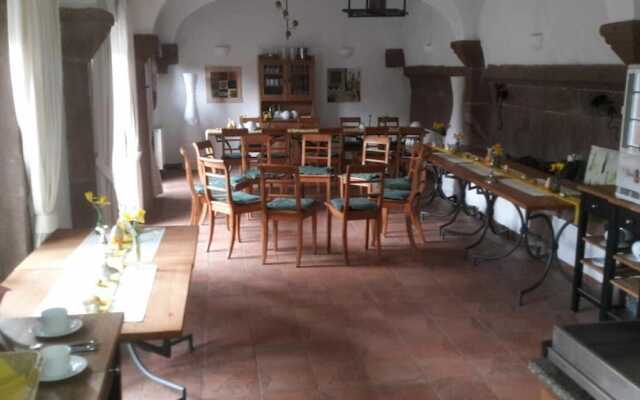 Alter Winzerhof Weisenheim am Berg e.K.