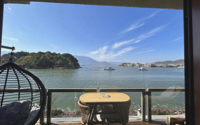 Sea View Inn