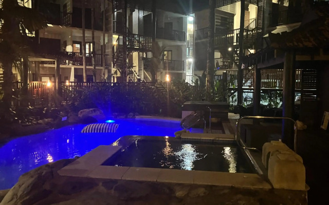 Hibiscus Resort & Spa