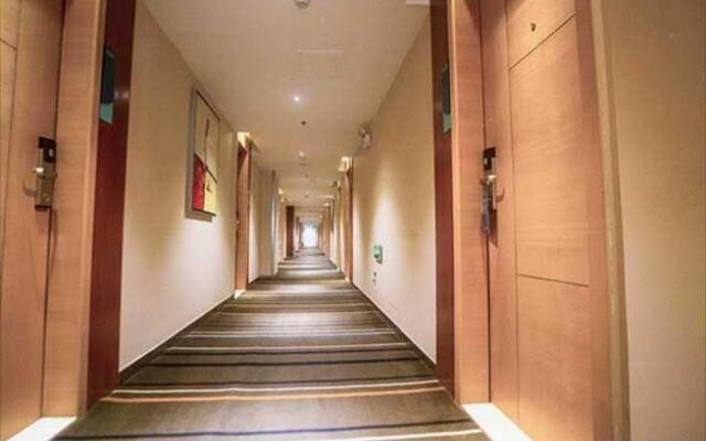 City Comfort Inn Beihai RT-Mart High Speed Railway Station
