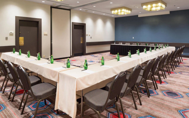 Coast Seattle Downtown Hotel by APA