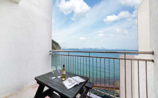 Geoje Doomomongdol Pension