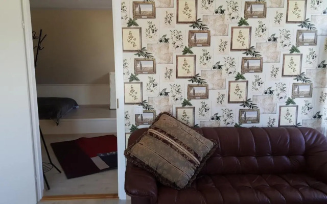 Summer Apartment