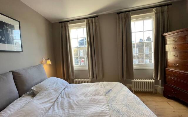 Beautiful 4 Bedroom Family Home in Clerkenwell