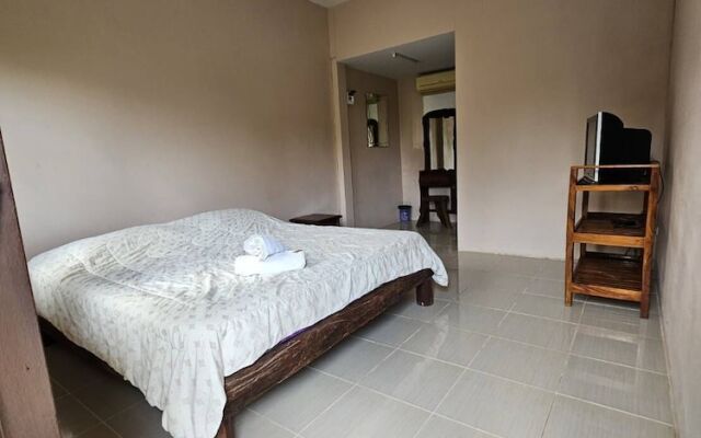 Baan Rai Somkiat Homestay