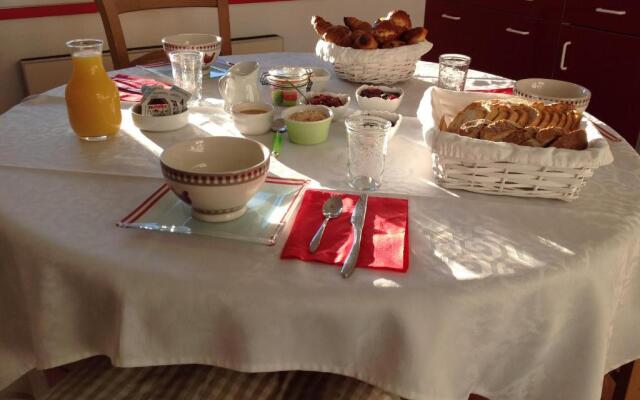 Villa miel et coquelicots