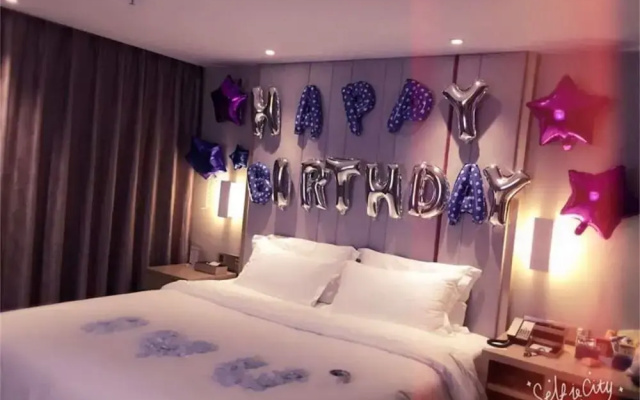 Lavande Hotel (Guangzhou Tianhe Park Yuancun Metro Station)