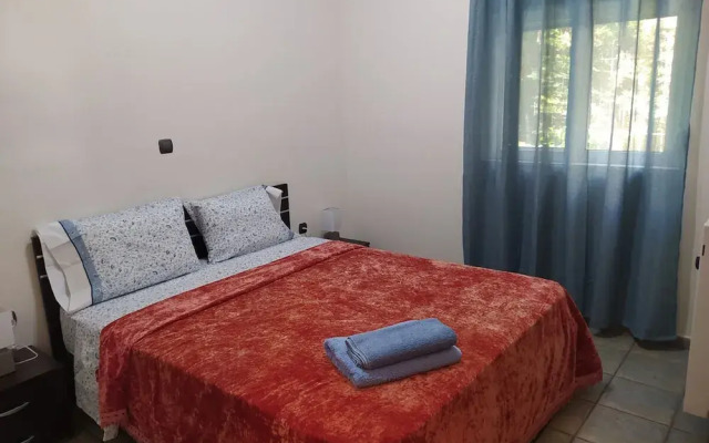 Marousi Comfy Apartment With Balcony
