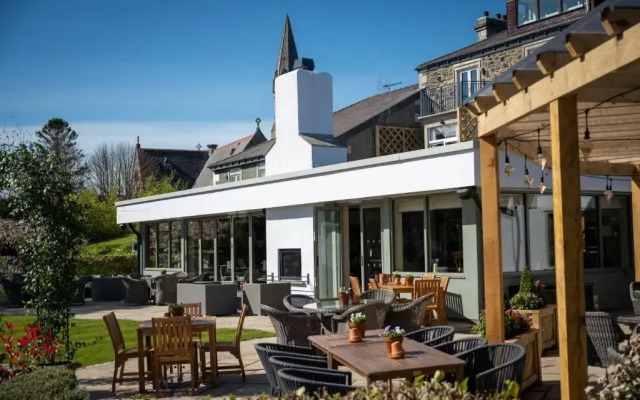 Victoria Hotel Menai Bridge