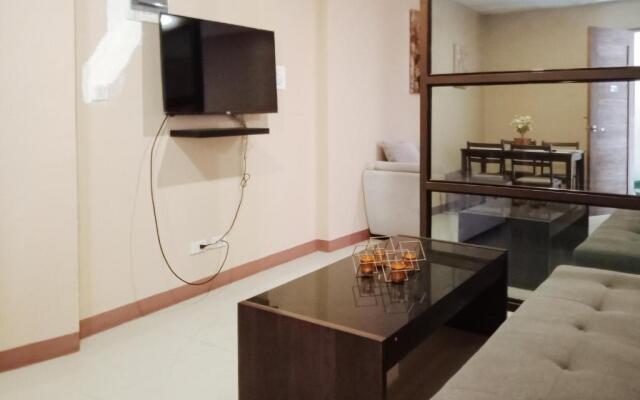 RedDoorz @ H.F. Golden Travellers Inn