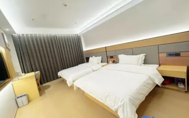 Huafu Shengyan Hotel (Yancheng High-tech Zone Zhenxing Road)