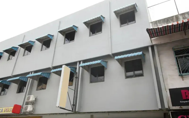 Airy Nagoya Komplek Bumi Indah Blok Empat 50 Batam