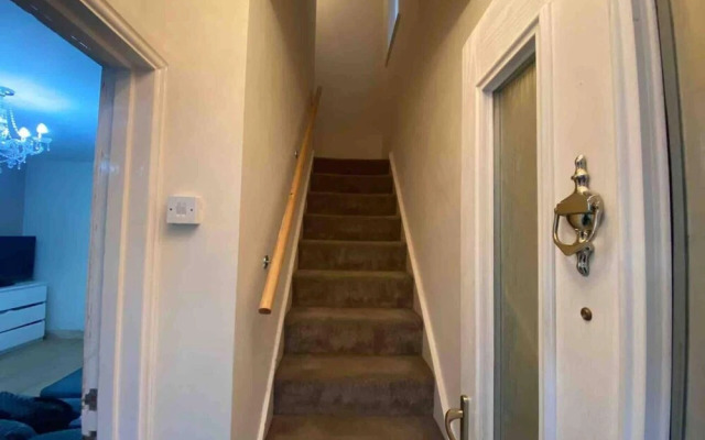 Beautiful 2-bed House in Birmingham