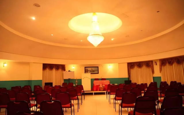 Hotel Grand Palace