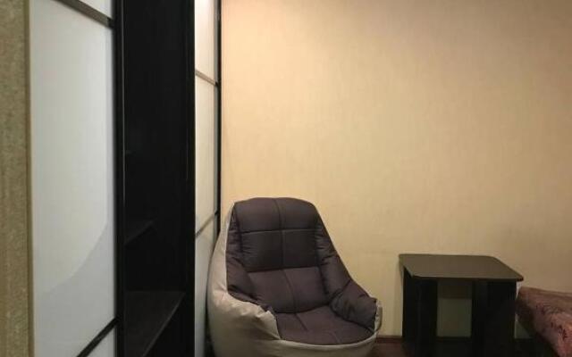 Apartment Geroev Truda