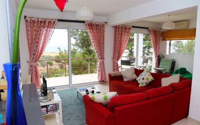 Apt Pine View by Amy Villas