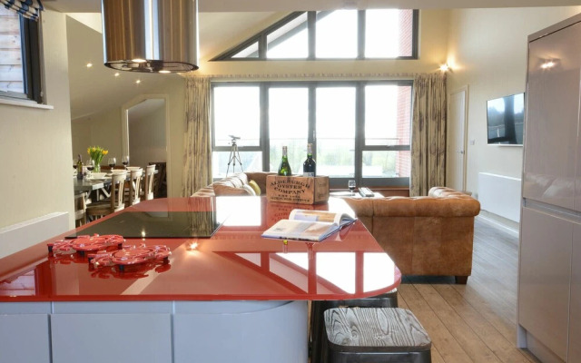 King George Penthouse