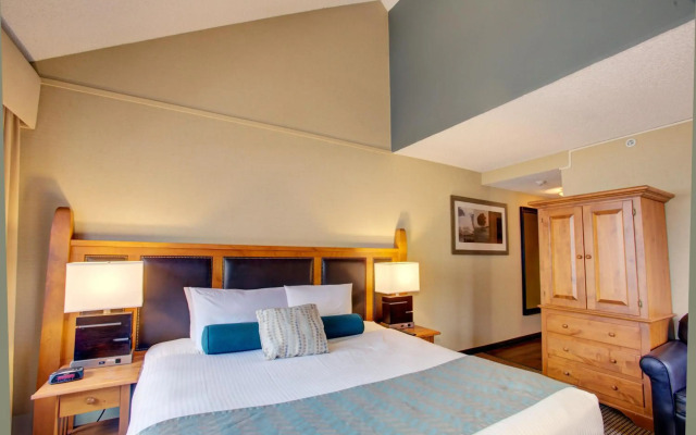 Blackcomb Lodge