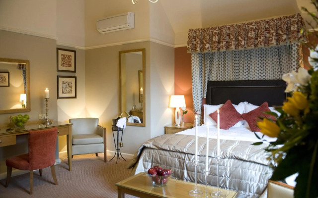 Westmead Hotel