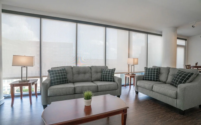 SoBe Belmont St Apartments