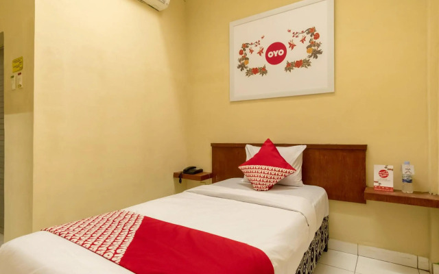 OYO 615 Residence Puri Hotel Syariah