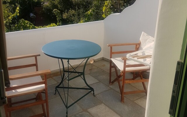 Serifos Houses Livadi