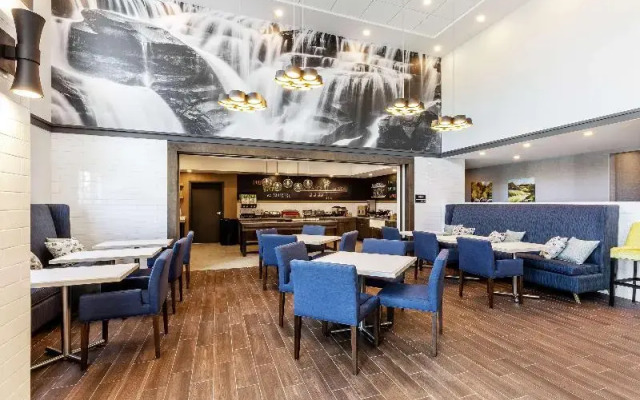 Hampton Inn And Suites Beauport Quebec