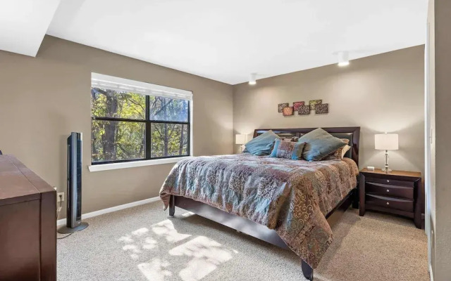 Whispering Water @ Pointe Royale