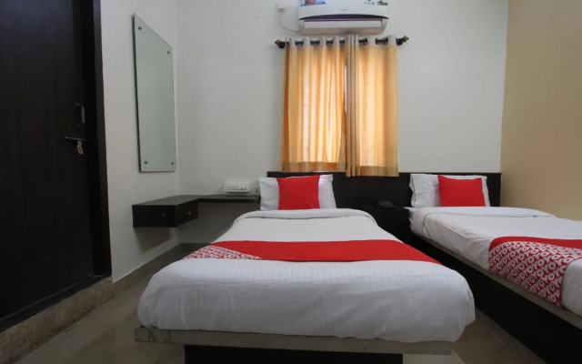 Hotel SKG Comforts by OYO Rooms