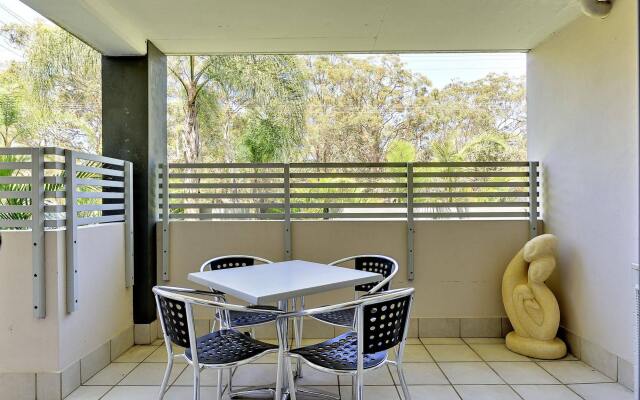 Shoal Bay Beachclub Apartments
