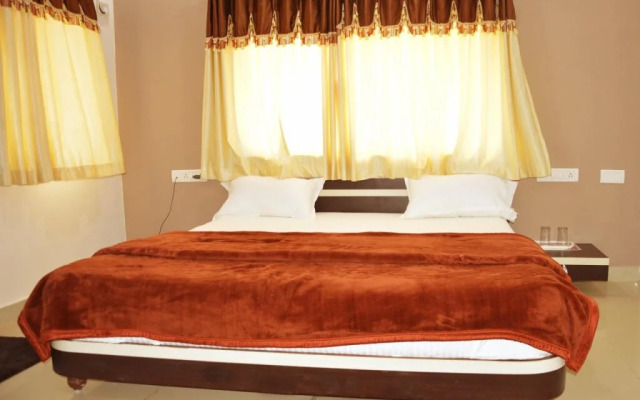 Hotel Rudra Plaza