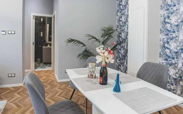 Luxury Gold 2 bedroom apartment