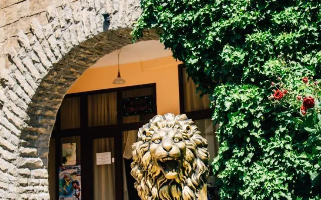 Hotel Lion