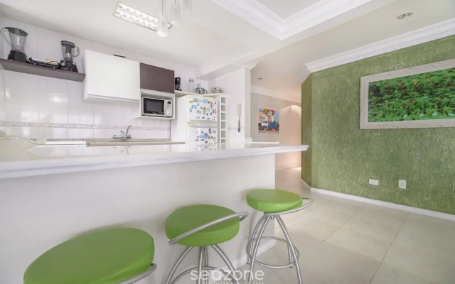 2BR Seafront apt W/garage in BC Nvi501