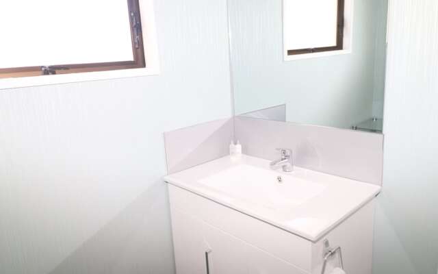 Sunny Unit on Grey Street