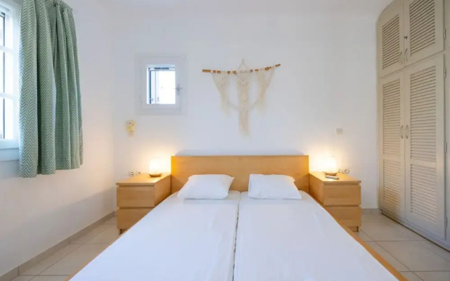 Villa Leilani 3 Bedroom Home by the Beach