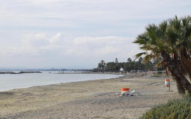 Sandy Beach Apartment 13