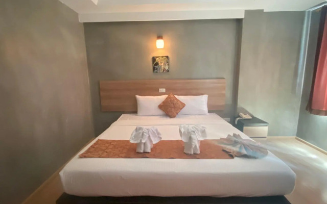 Narai Iyara Palace Lopburi