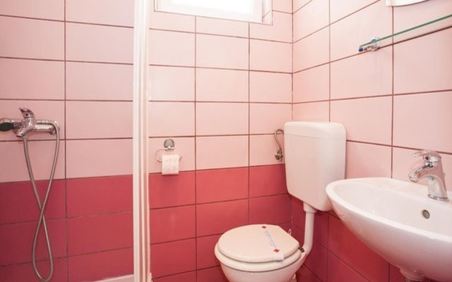 Room Vjenceslava - with parking : R5 Senj, Riviera Senj