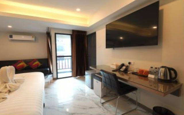 RoomQuest Sukhumvit36 BTS Thonglor