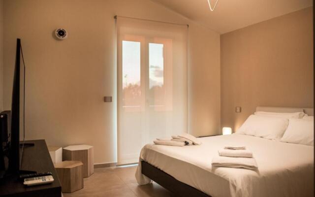 Casa Vacanze Sea Front House - Tono Milazzo