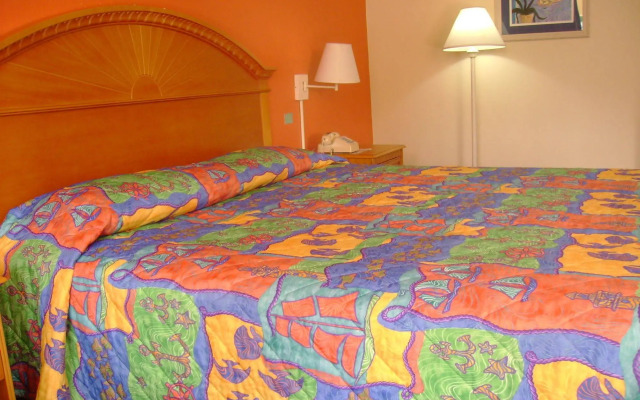 Royal Islander Hotel
