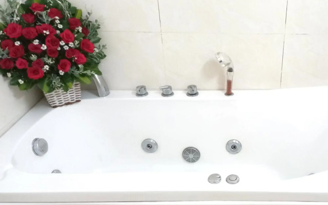 Cuc Phuong Hotel