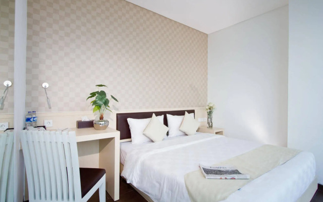 Hotel 88 Grogol by WH